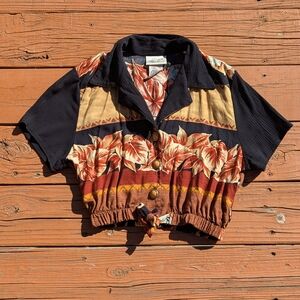 Vintage Hawaiian Crop Top with Floral Print